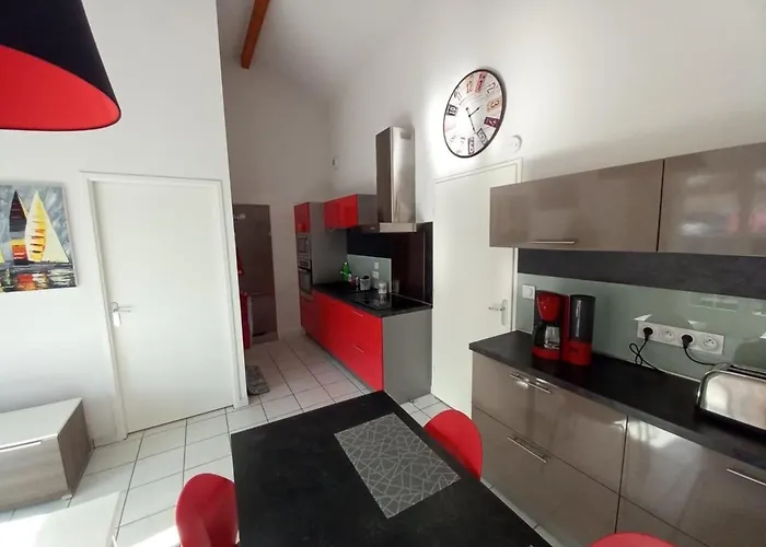 Maison A 150m De La Avec Piscine, Jardin Et Wifi - - Fr-1-231-251 *