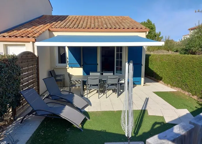 Maison A 150m De La Avec Piscine, Jardin Et Wifi - - Fr-1-231-251 *